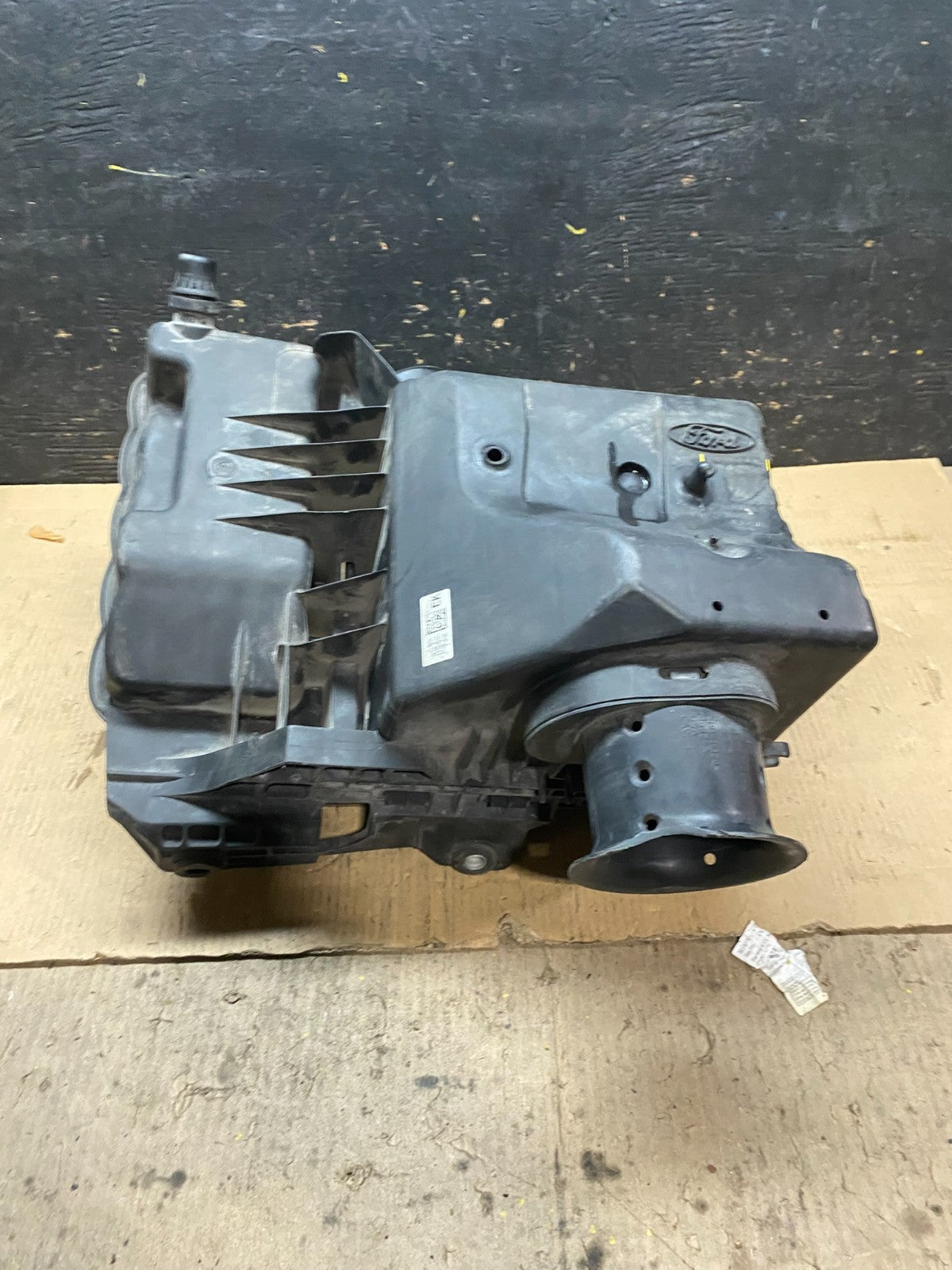 2007-2008 Lincoln Navigator Ford Expedition 5.4L Air Cleaner Intake Box x3133 DG7