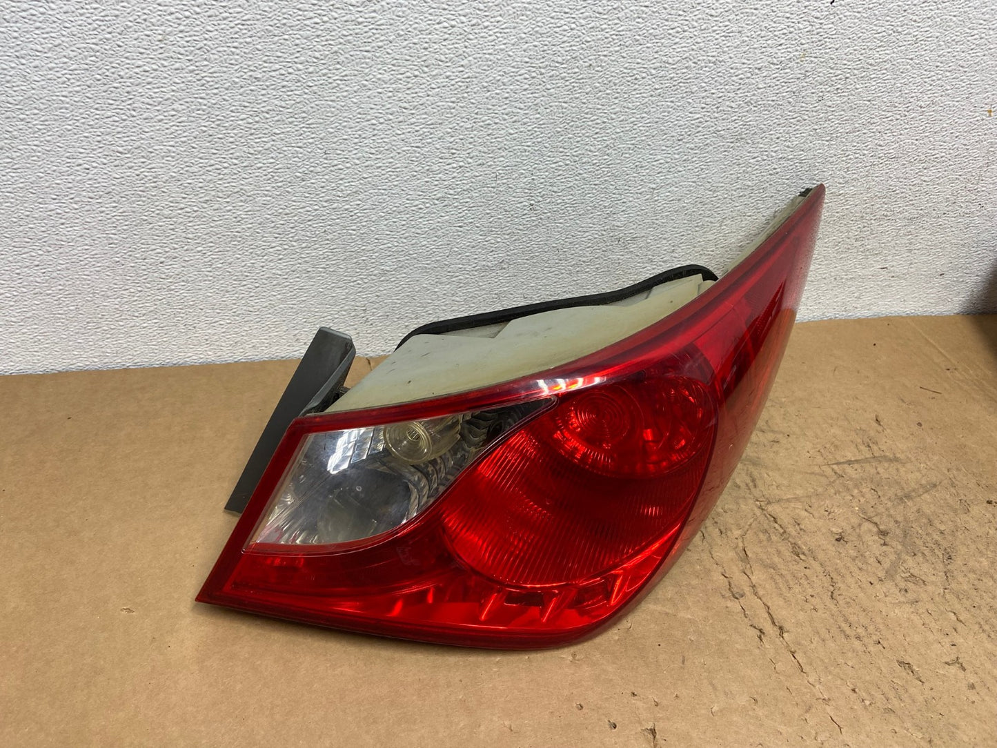 2011 2012 2013 Hyundai Sonata Right Passenger RH Tail Light AD0458 LK2