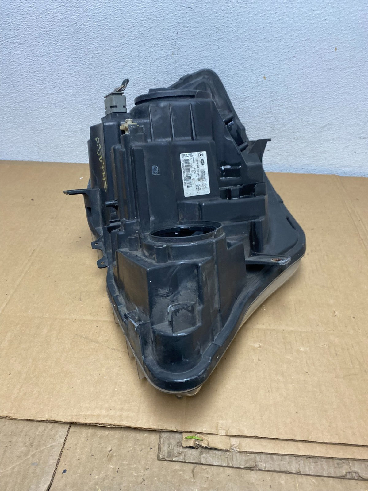 2014 to 2017 Mercedes Sprinter Headlight Left Driver LH Halogen AD0745 DW7