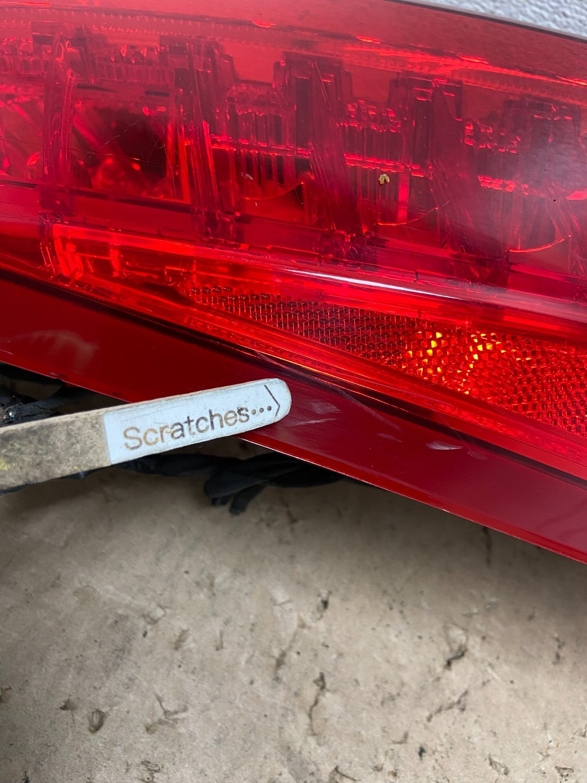 2010 to 2016 Cadillac Srx Right Passenger RH Side Tail Light AG43833