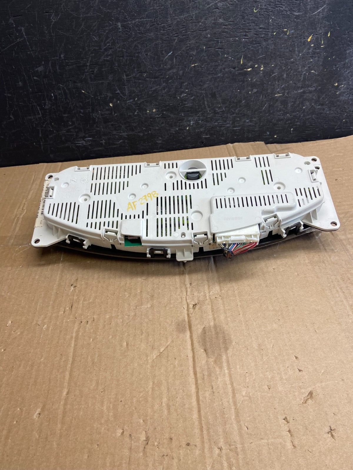 2005 Nissan Pathfinder Speedometer Cluster Gauge AF2798 DW5
