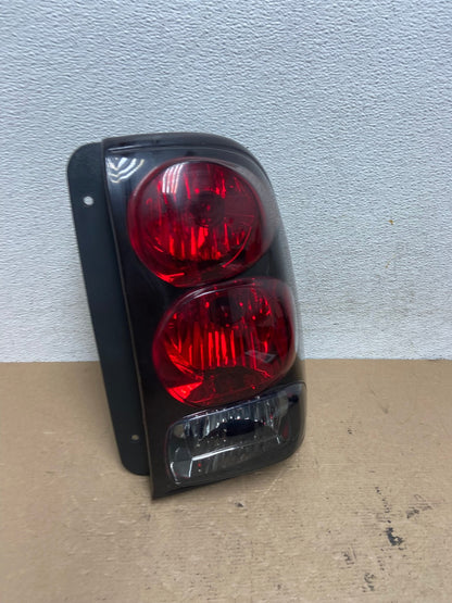 2002 to 2009 Chevrolet Trailblazer Right Passenger Rh Side Tail Light AF4704 LK2