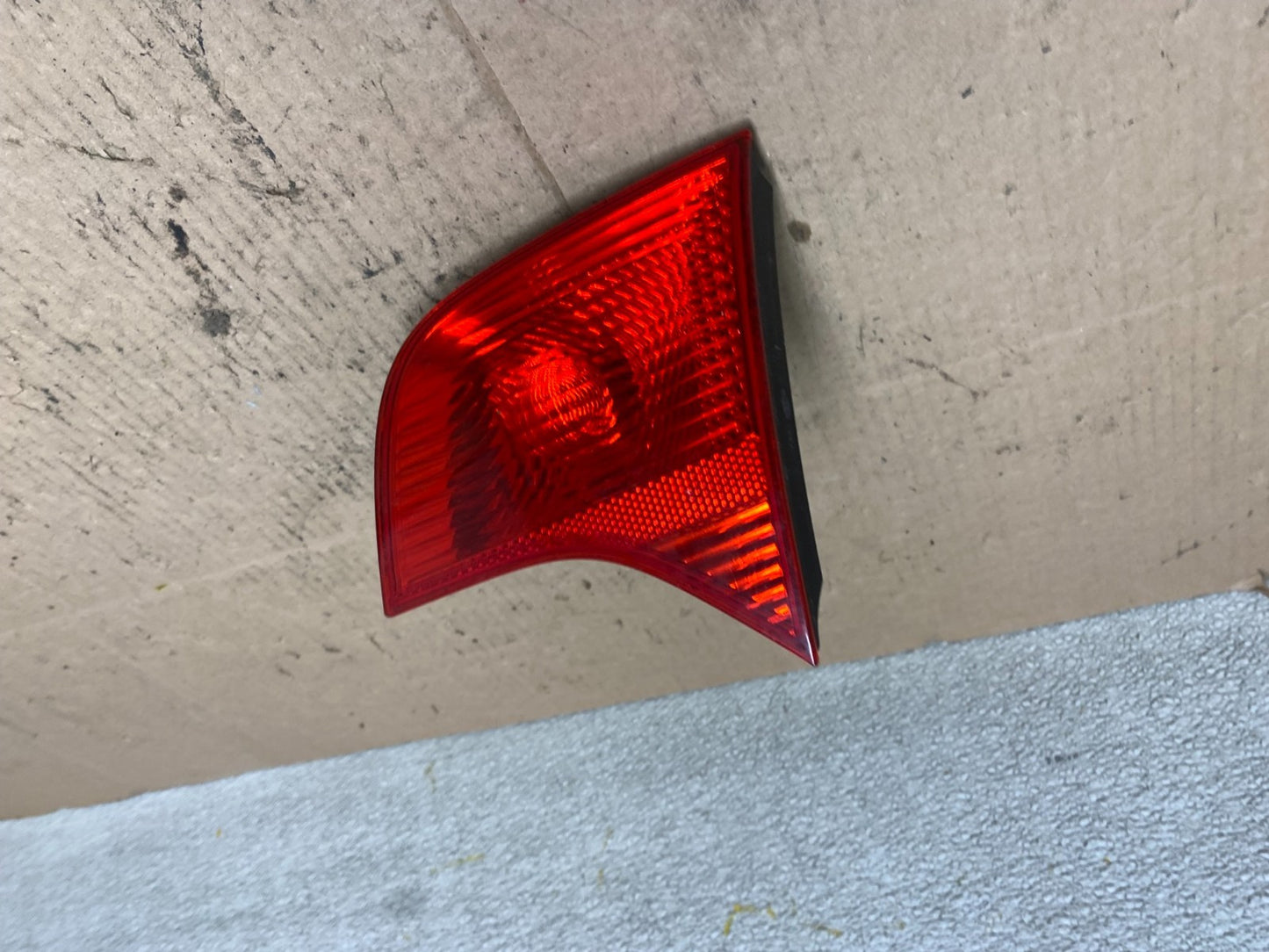 2004-2008 Audi A4 Sedan Right Passenger RH Side Inner Tail Light OEM W0875 DW2