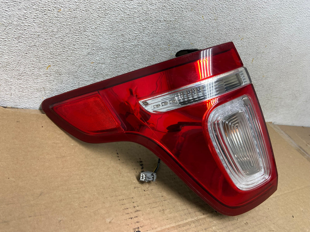 2011 2012 2013 2014 2015 Ford Explorer Left Driver LH Side Tail light AH7863 LK1