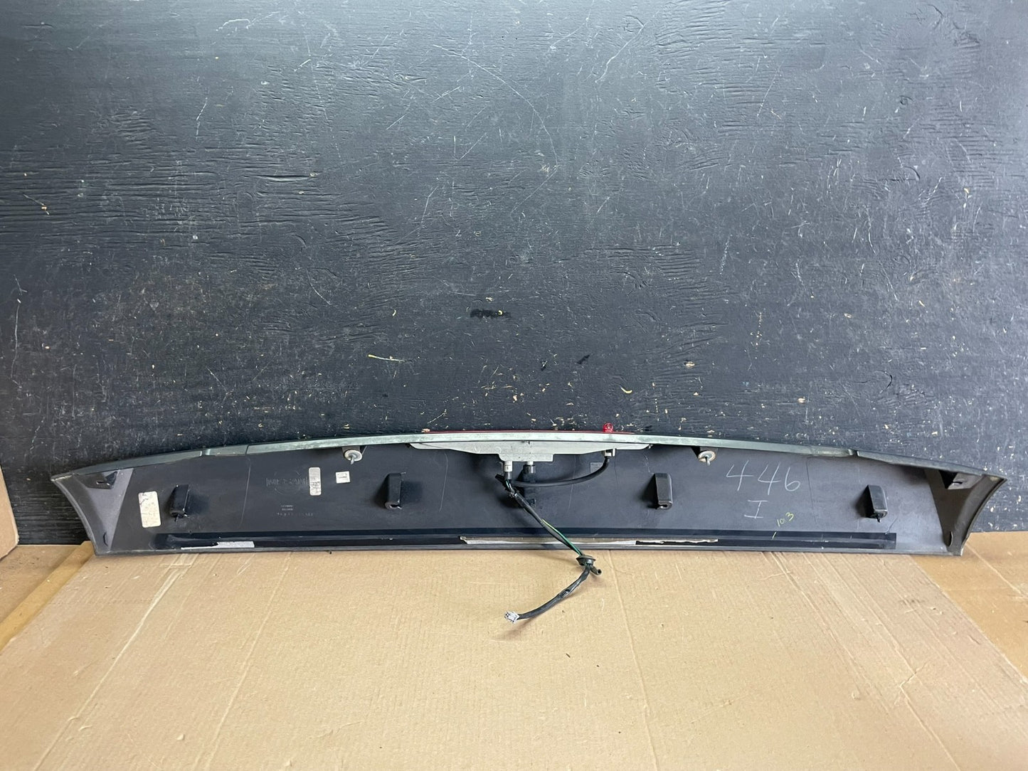 2004 to 2010 Nissan Armada Rear Tailgate Liftgate Spoiler Wing W/ Light z8295 DG7