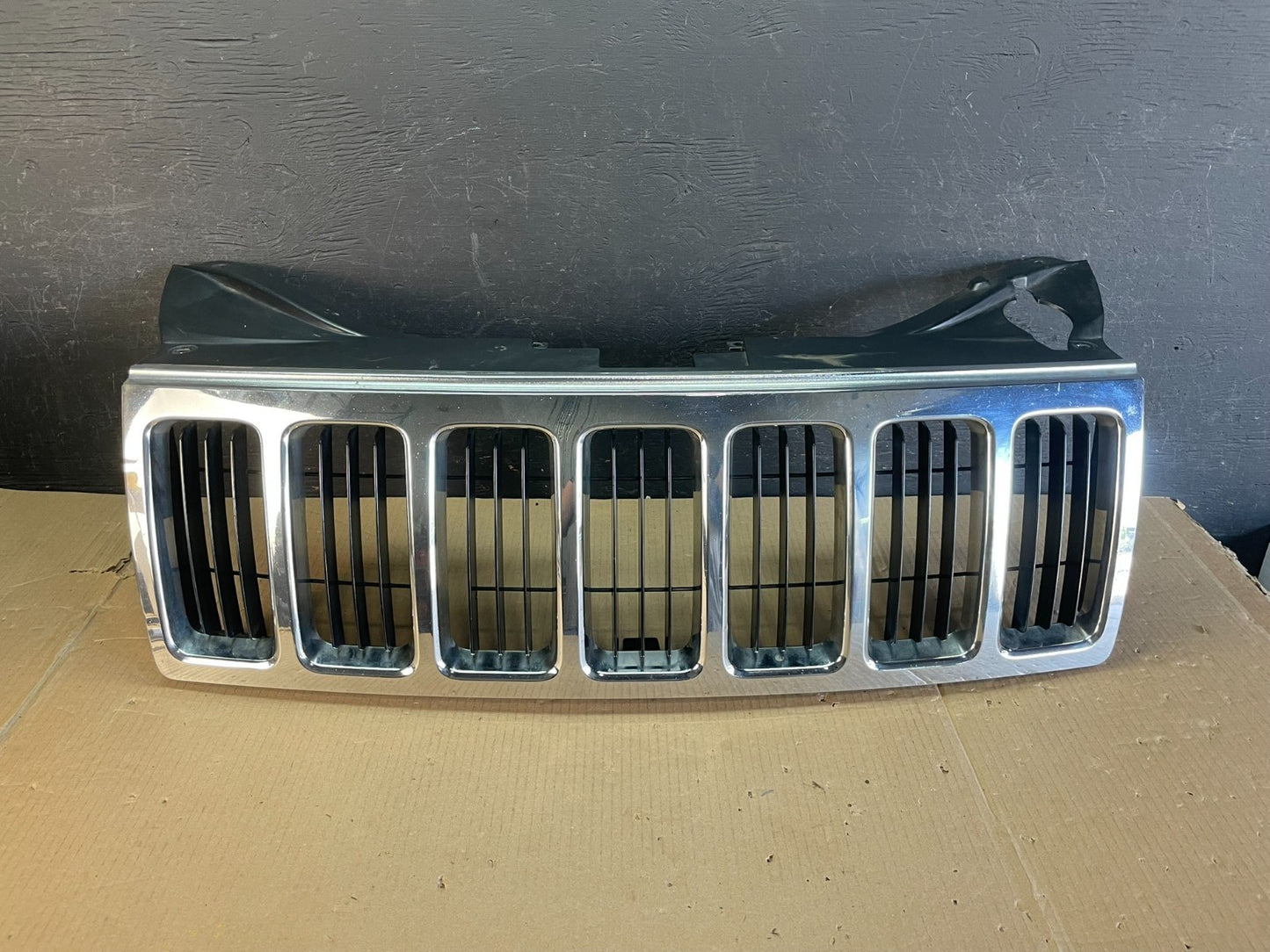 2008 2009 2010 Jeep Grand Cherokee Front Upper Grill Grille ae3603 DG0