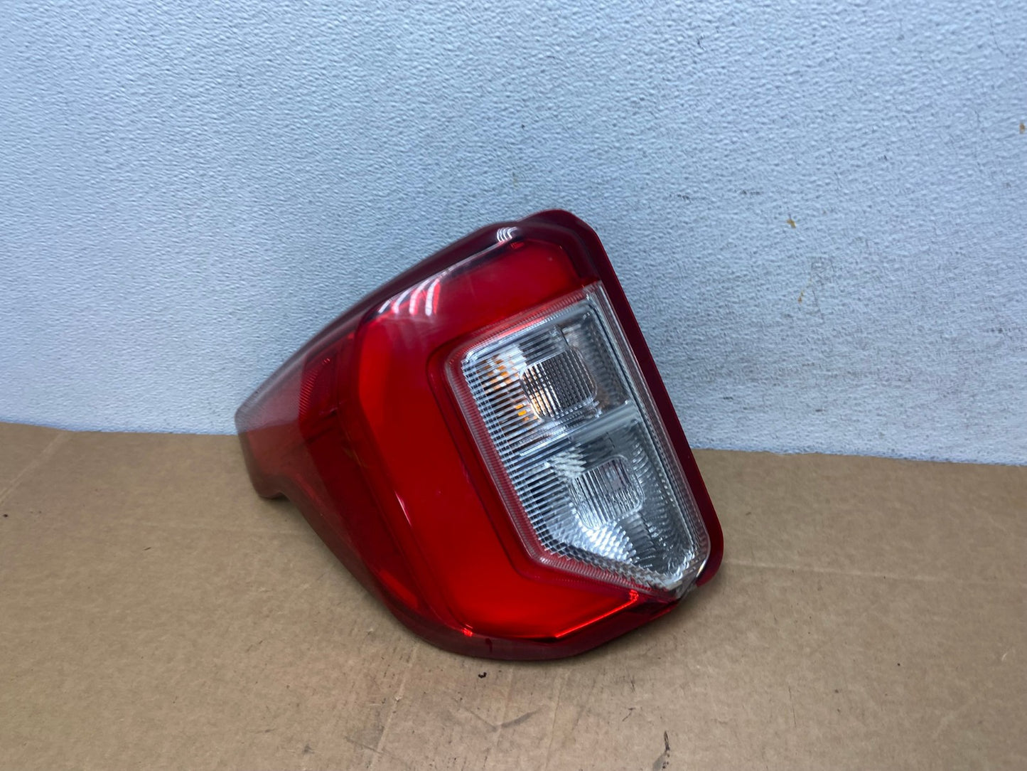 2020 2021 2022 2023 Ford Explorer Left Driver Lh Side Tail light AD5478 LK1