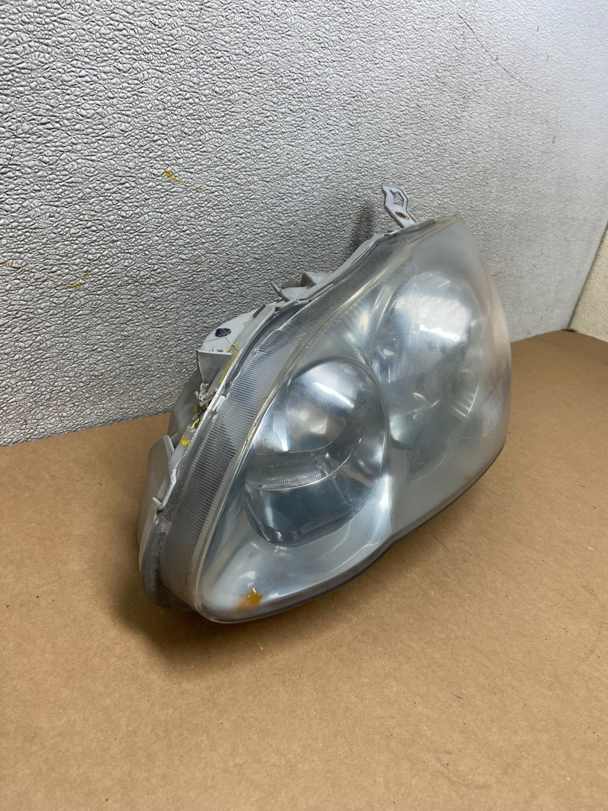2003 to 2004 Toyota Corolla Left Driver LH side Headlight Oem Z6549 DW2