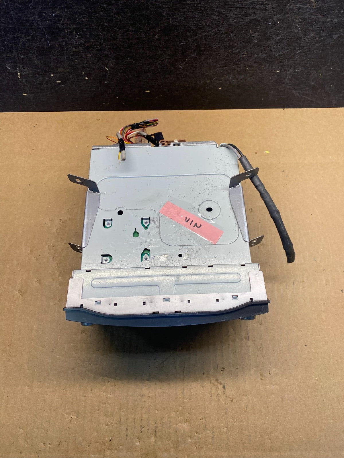 2010 to 2012 Subaru Legacy AM FM CD MP3 Radio Player AG7400 DG4