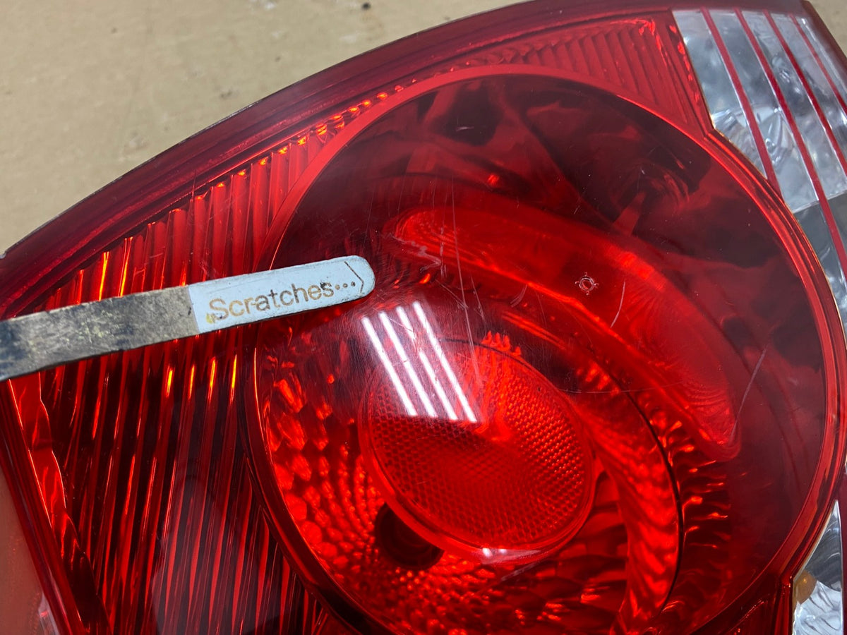 2004 2005 2006 Hyundai Elantra Sedan Left Driver LH Tail Light AH8534 LK3