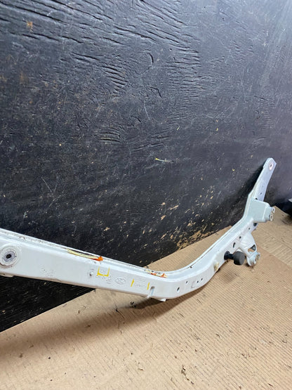 2020 to 2023 Ford Explorer Left Driver LH Upper Tic Bar Oem W5996 DG2