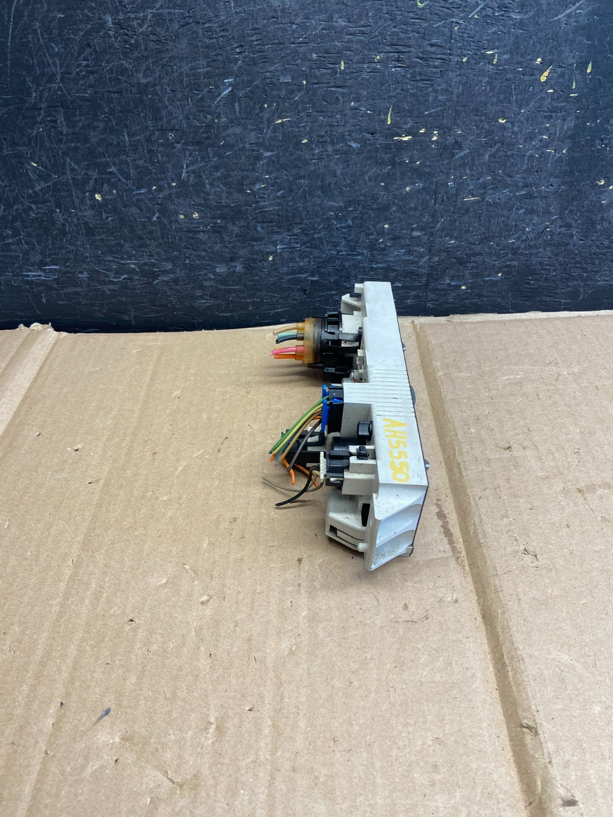 2001 - 2007 GMC Chevrolet Express 1500 Climate Control A/C AH5550 DW1