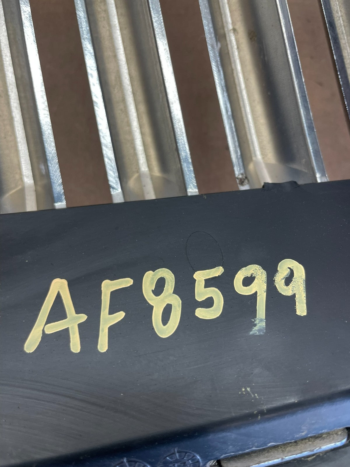 2008 to 2012 Buick Enclave Front Upper Grill Grille af8599 DG7