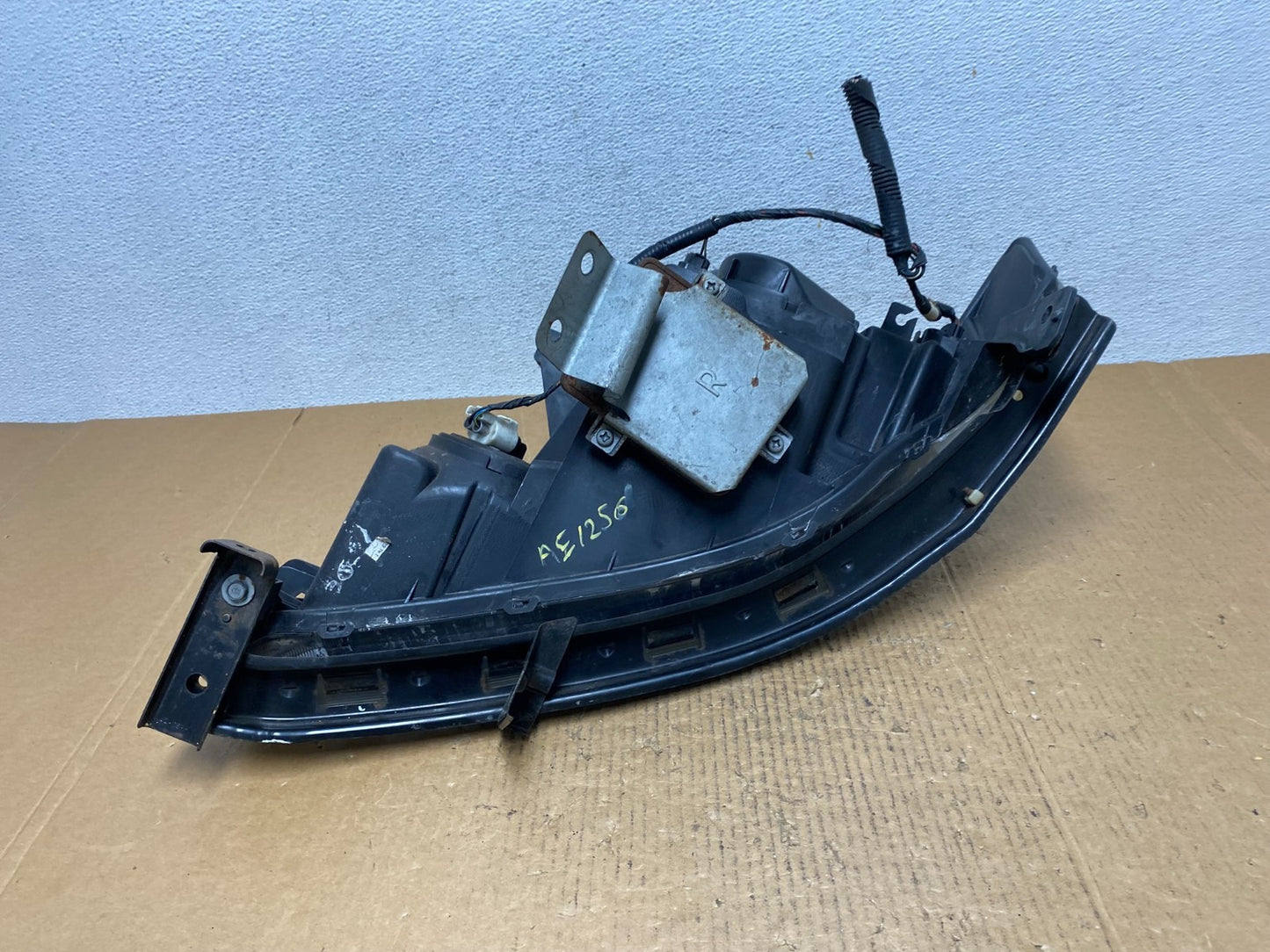 2004 2005 2006 Acura TL Headlight Right Passenger Side Xenon HID AE1256 DW6