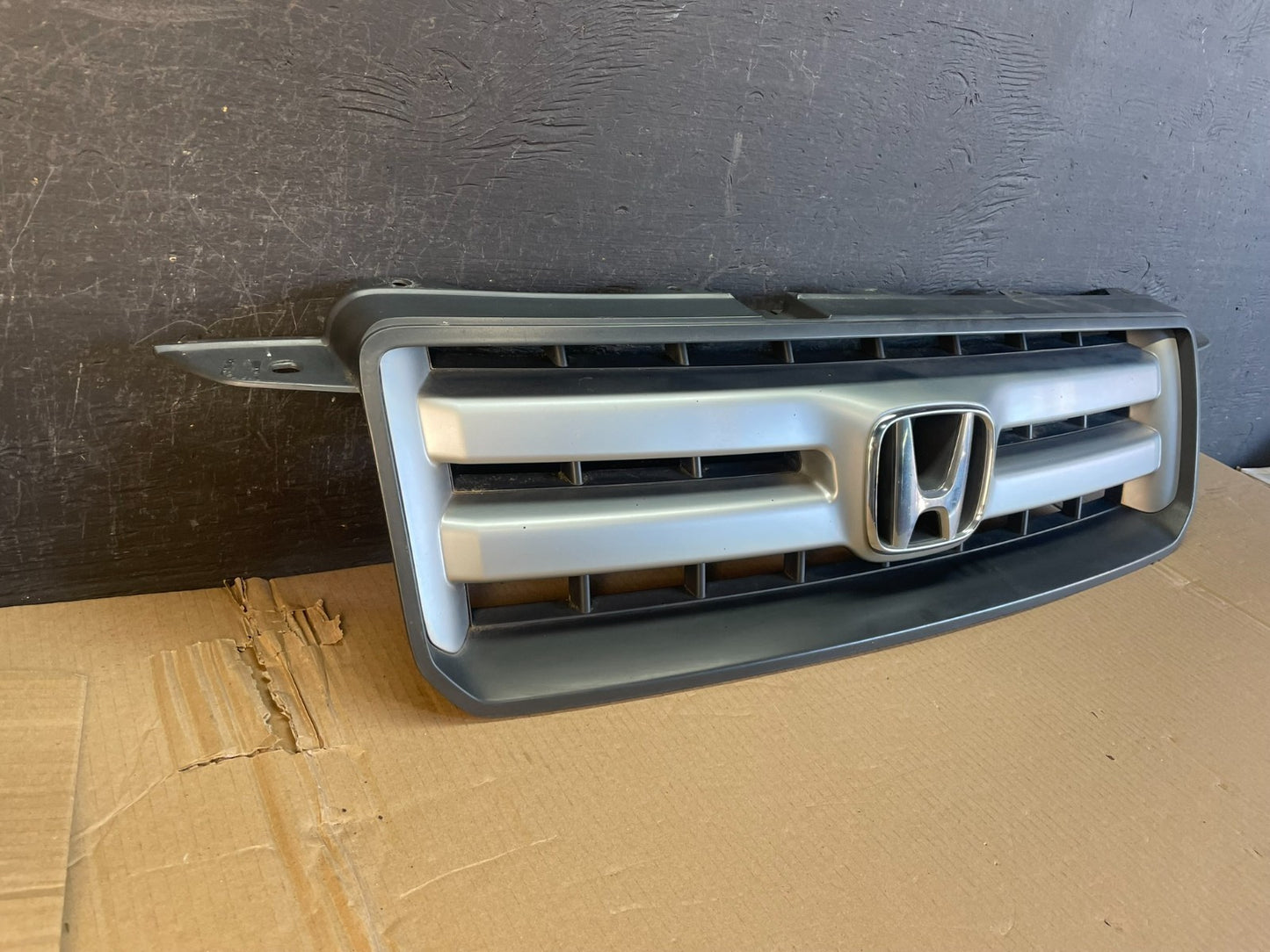 2006 to 2008 Honda Pilot Front Upper Grill Grille AE3569 DG2