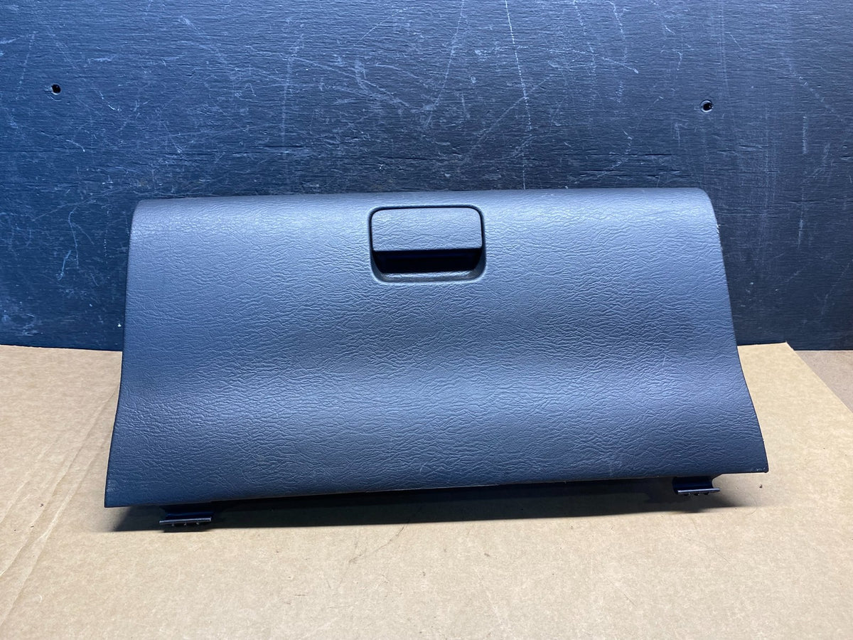 2002-2005 Dodge Ram 1500 Front Right Passenger RH Storage Glove Box ah6971 DG0