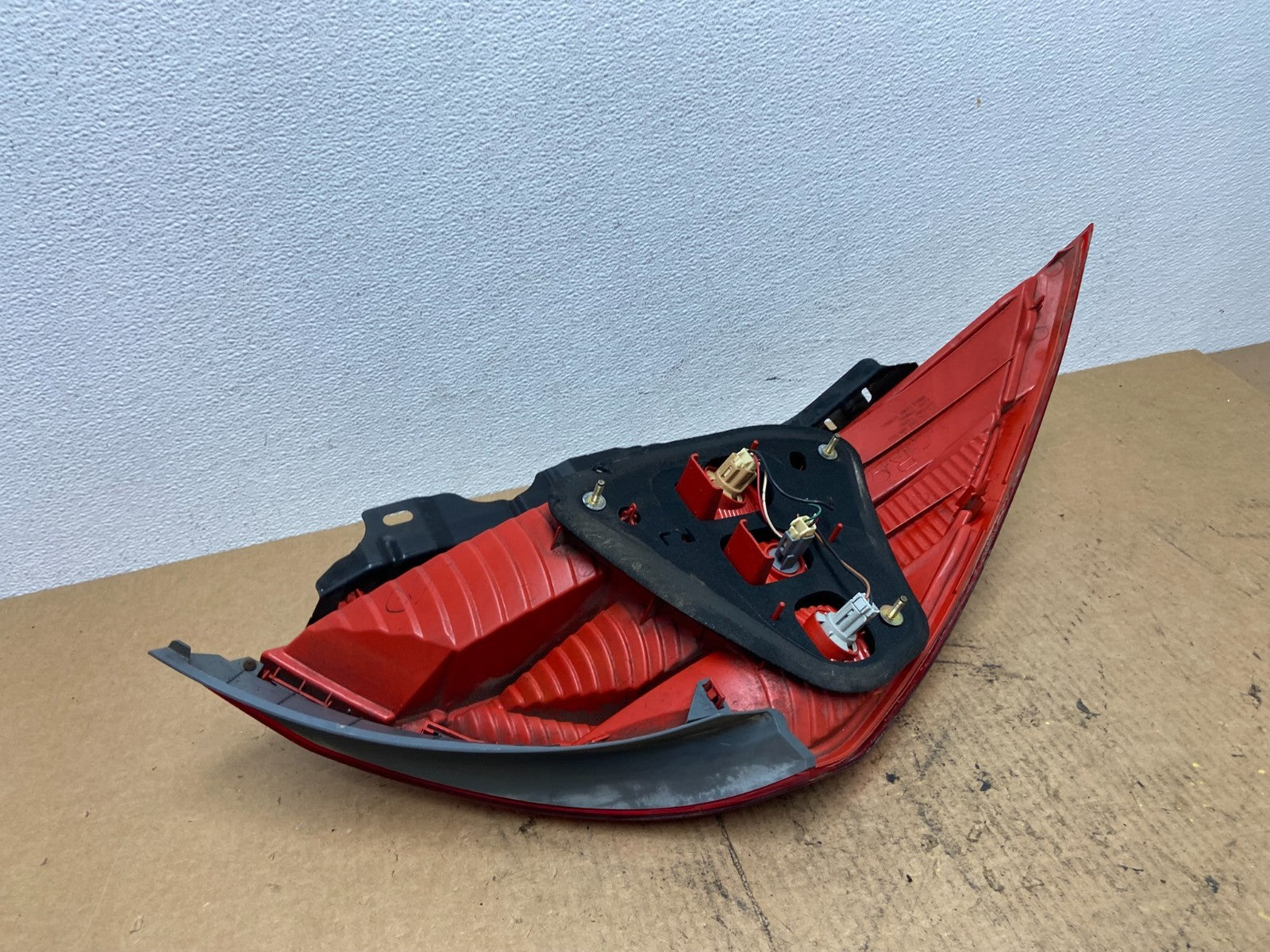 2003 2004 2005 Honda Accord Coupe Right Passenger Rh Tail Light AC3733 DW3