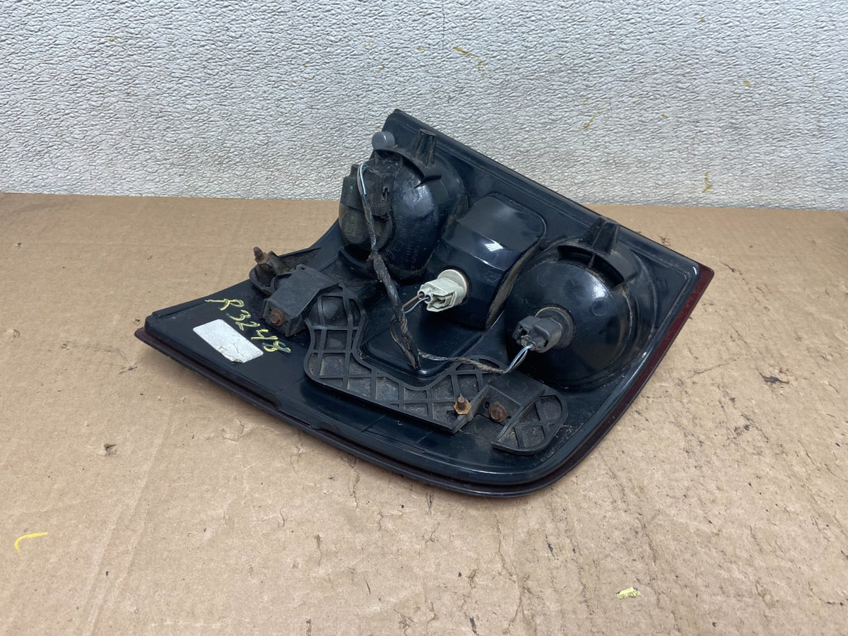 2006 to 2010 Ford Explorer Left Driver Lh Side Tail light R3248 DW5