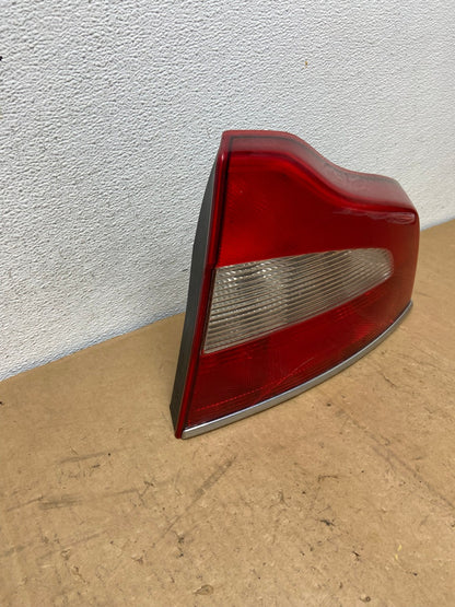 2007 to 2013 Volvo S80 Right Passenger RH Side Tail Light AD1222 LK2