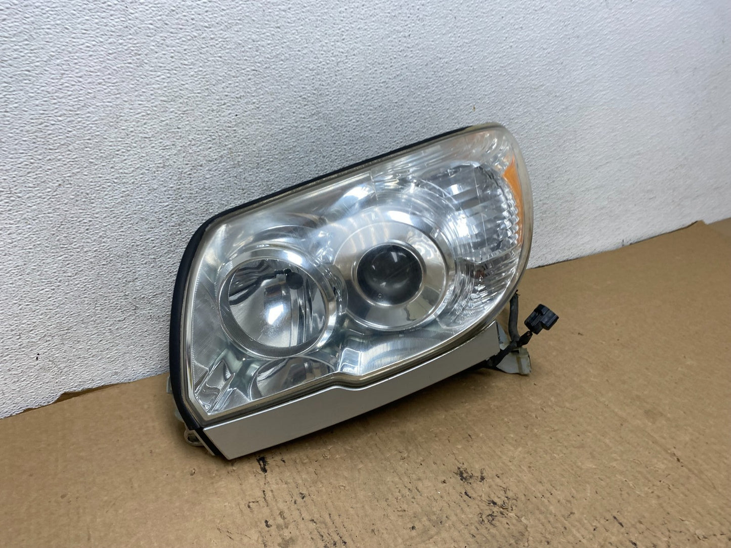2006-2009 Toyota 4Runner Halogen Left Driver LH Projector Headlight AG2246 DW2