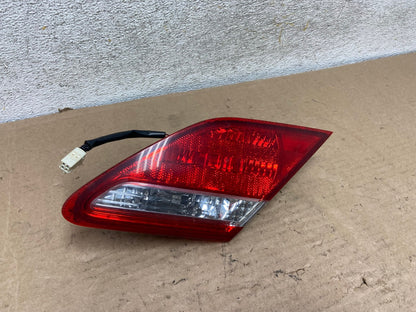 2008-2010 Toyota Avalon Right Passenger Side Tail Light Inner AH9551 LK2