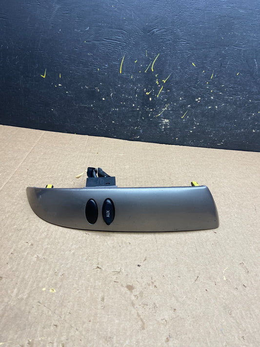2004 to 2010 Toyota Sienna Right Side Radio Switches Bezel Trim OEM X6651 DG0