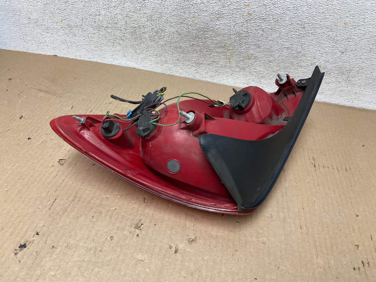 2005-2010 Pontiac G6 Sedan Left Driver Lh Side Tail Light AH5800 LK5
