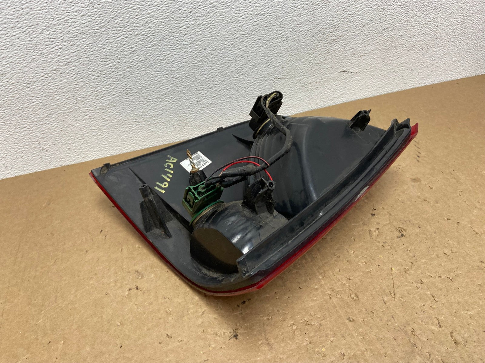 2002 to 2005 Ford Explorer Right Passenger Rh Side Tail light OEM AC1491 LK6