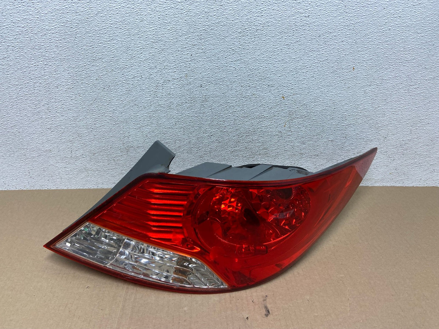 2012 2013 2014 Hyundai Accent Right Passenger RH Side Tail Light AE6918 LK0