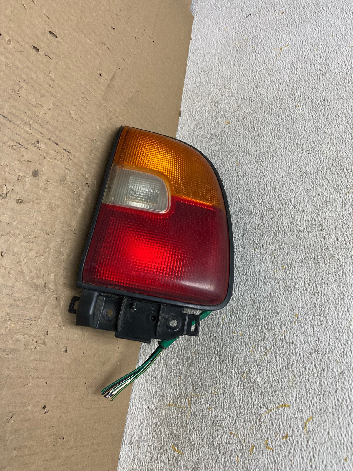 1996 - 1997 Toyota Rav4 Right Passenger RH Side Tail Light AH5974 LK2