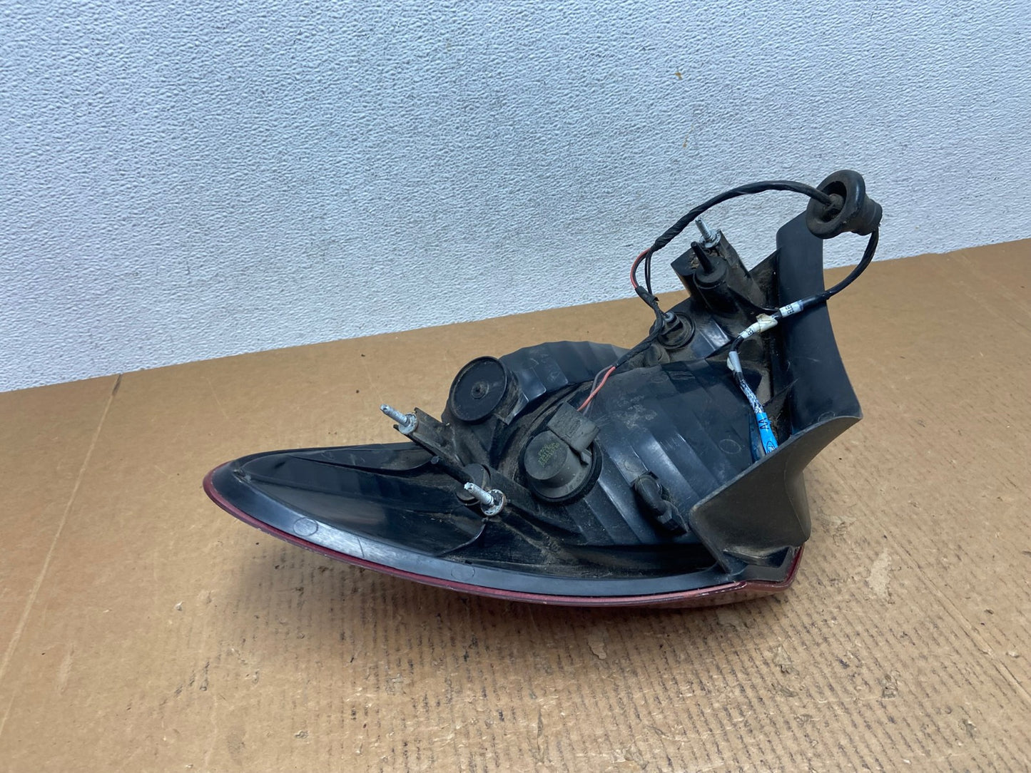 2004 2005 2006 2007 Ford Taurus Left Driver LH Side Tail Light AE1502 LK5
