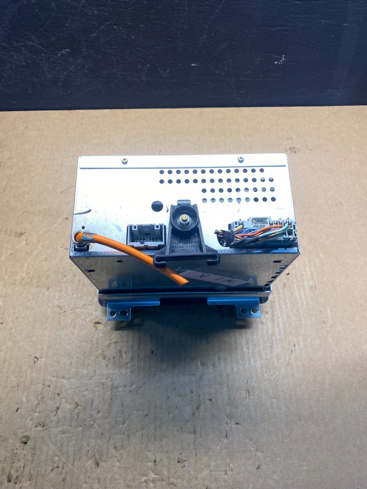 2003 - 2005 Lincoln Aviator Radio AM/FM CD Player Cassette AC7125 DG5