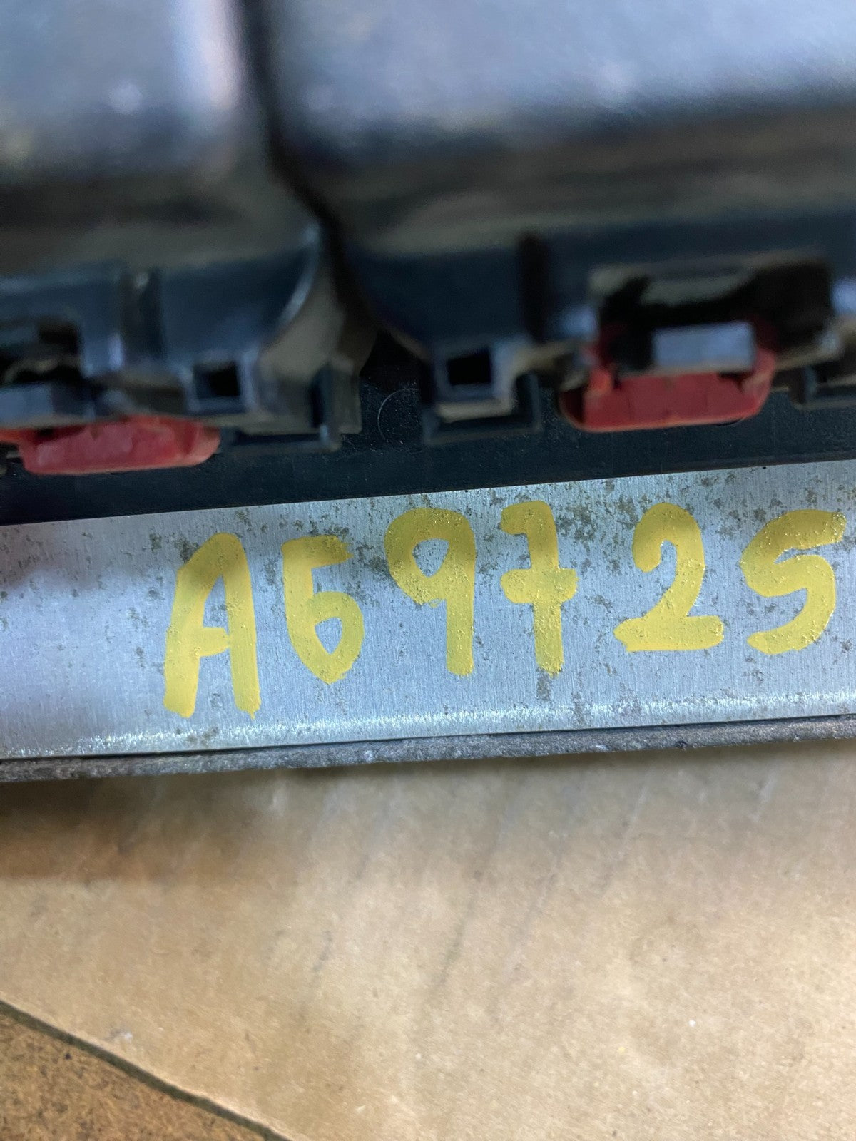 2005 Dodge Durango 5.7 Engine Contol Module Computer ECM ECU AG9725 DG3
