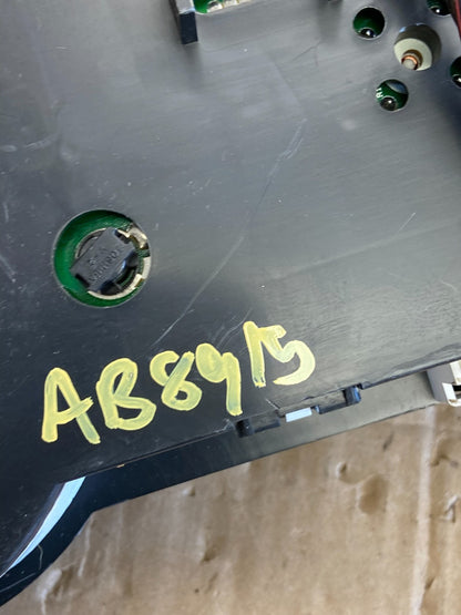 2002-2003 Nissan Pathfinder Xterra Cluster Speedometer Instrument OEM AB8915 DG7