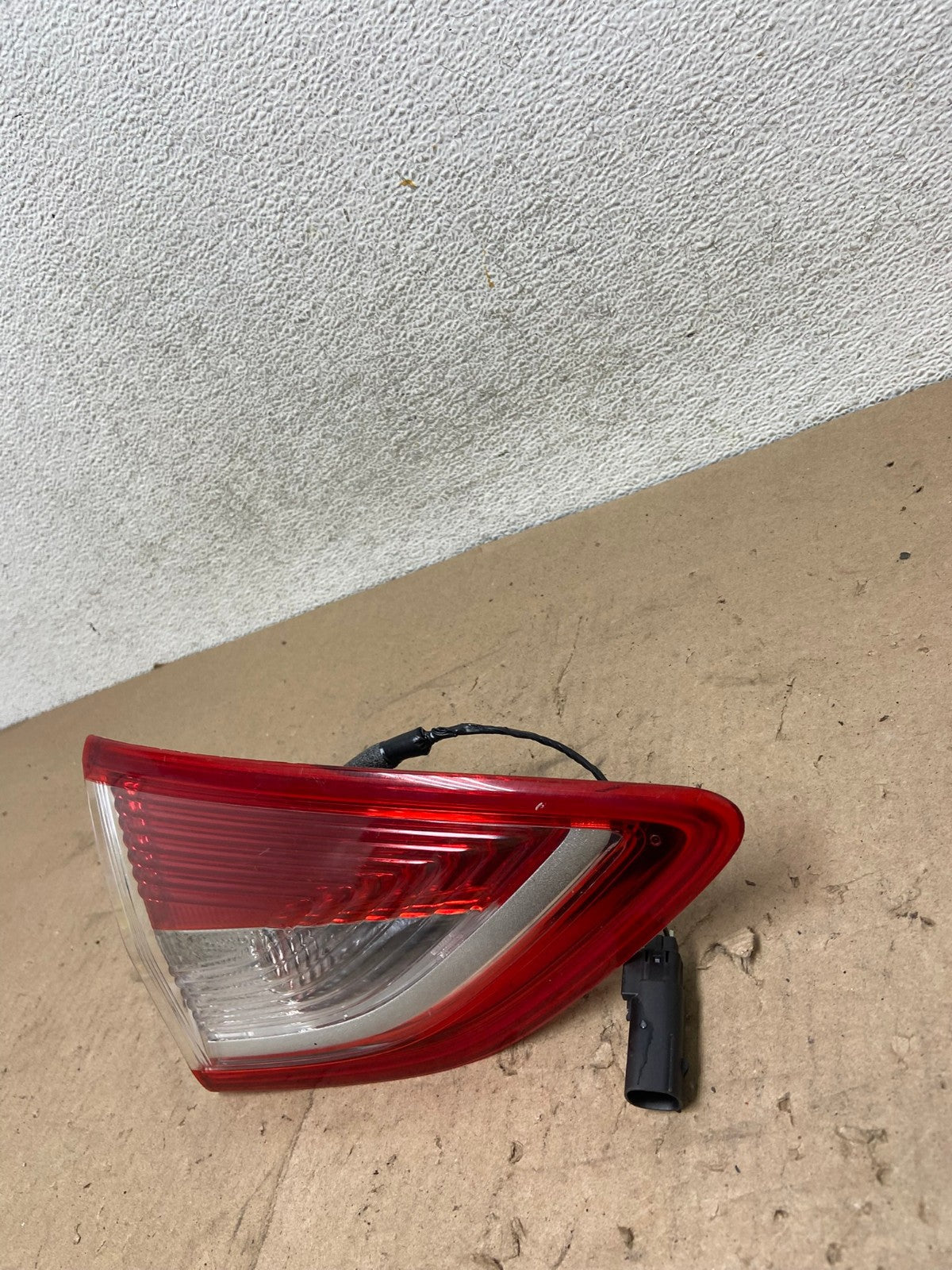 2013 to 2016 Ford Escape Left Driver LH Side Inner Tail Light AG5406 LK2