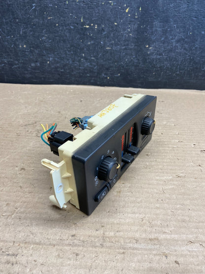 2003 to 2006 Chevrolet Silverado HVAC Heater Climate Control Module AH3807 DG1