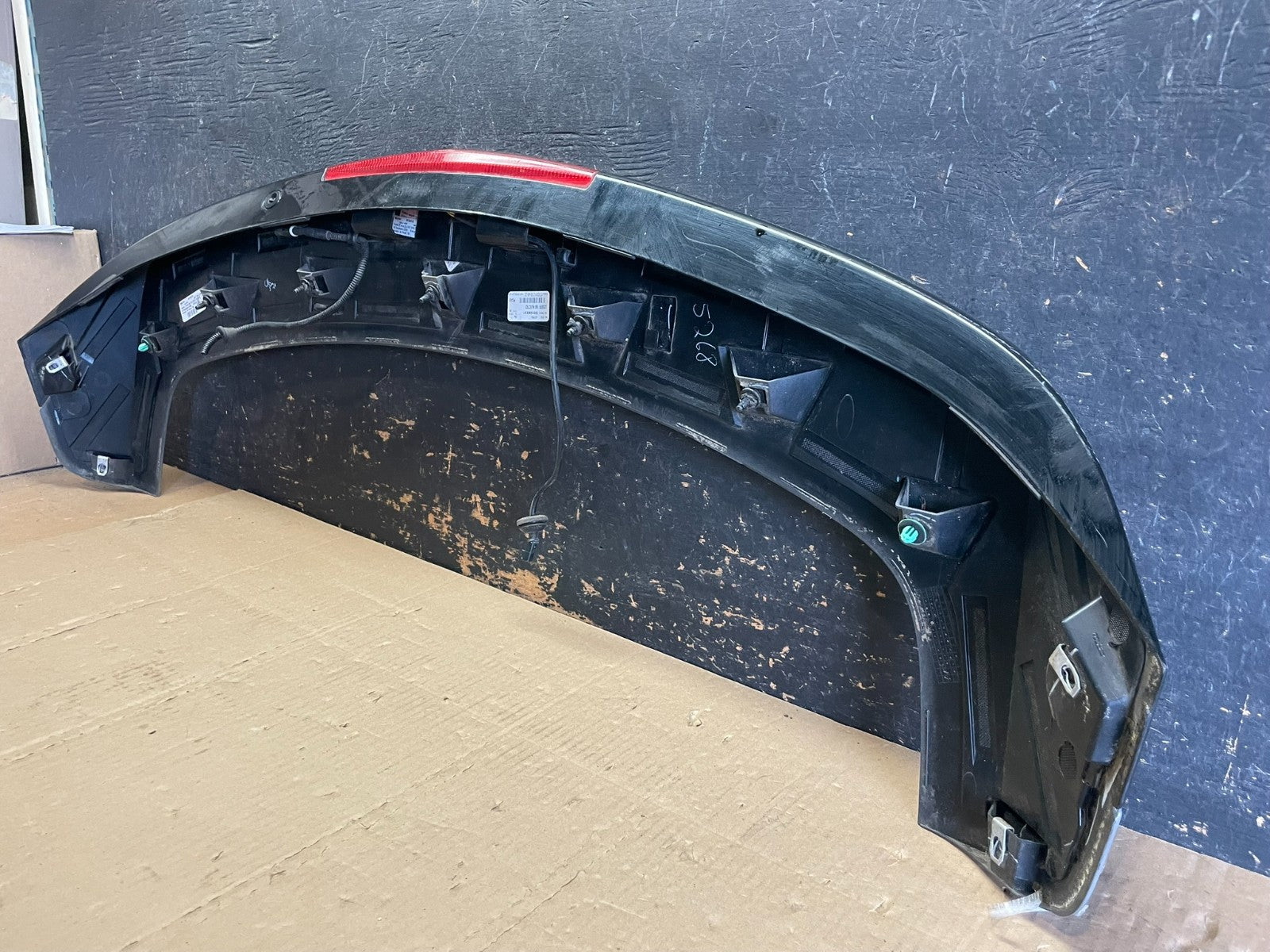 2010-2016 Cadillac Srx Upper Rear Spoiler Wing Brake Light Oem AA8892 DG7