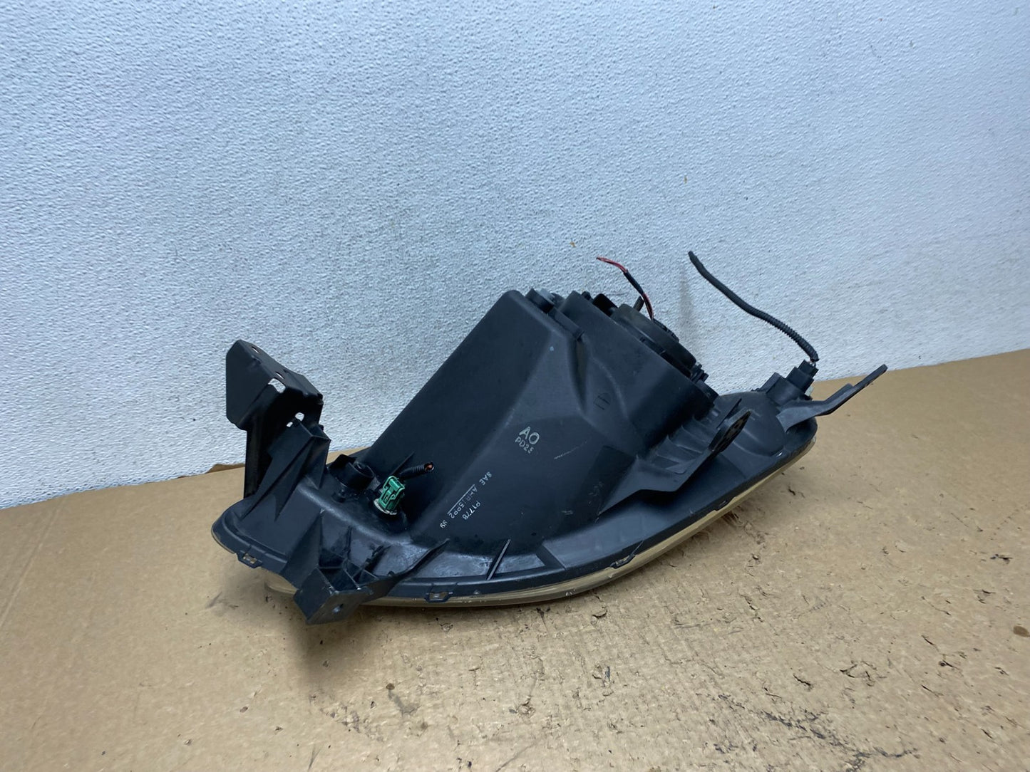 2002 to 2004 Honda Crv Cr-v Left Driver Halogen Headlight AF8427 DW5