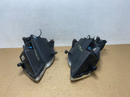 2007 to 2010 Chrysler Sebring Left+Right Side Headlights AF9867 DW9