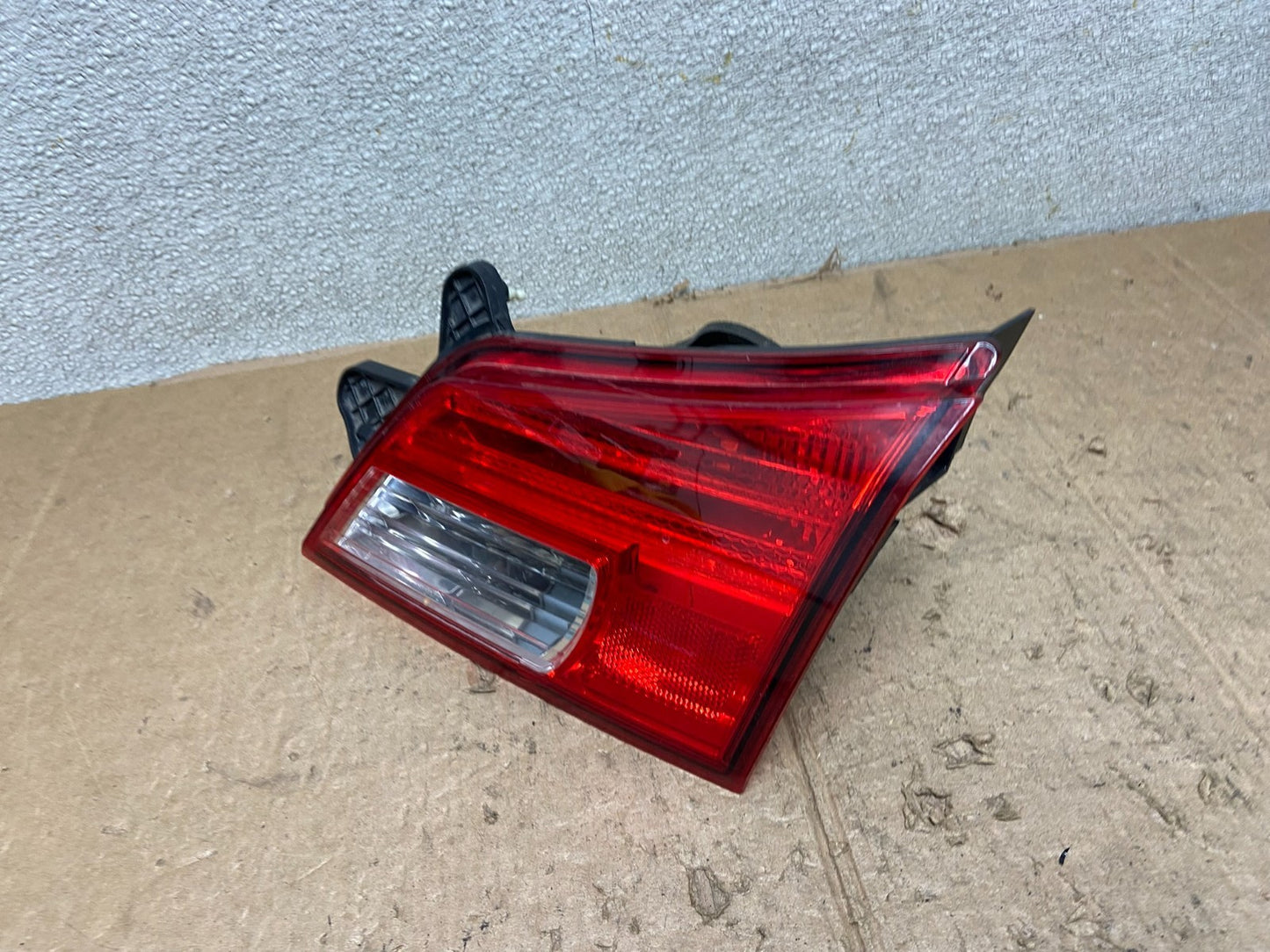 2010 - 2014 Subaru Outback Right Passenger RH Inner Tail Light OEM AB6164 LK1