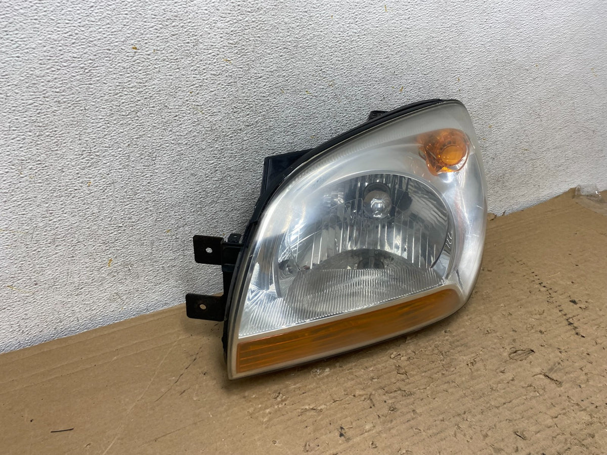 2005 to 2006 Kia Sportage Left Driver LH Halogen Headlight AH9221 DW1