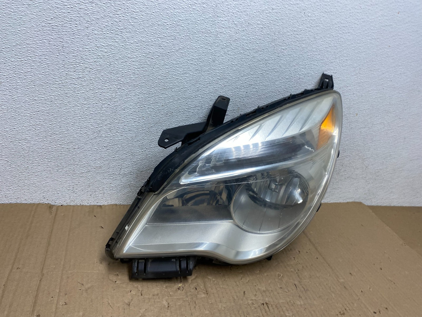 2010-2015 Chevrolet Equinox Halogen Headlight Left Driver LH Side AE9041 DW2