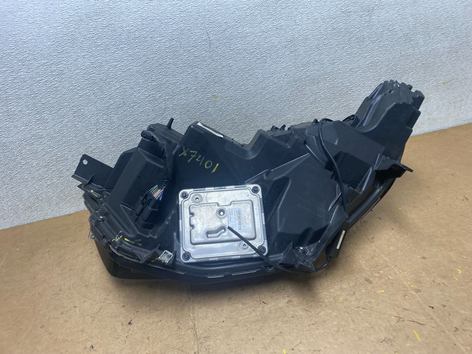 2020-2023 Ford Explorer Right Passenger side LED Police Headlight OEM X7401 DW12
