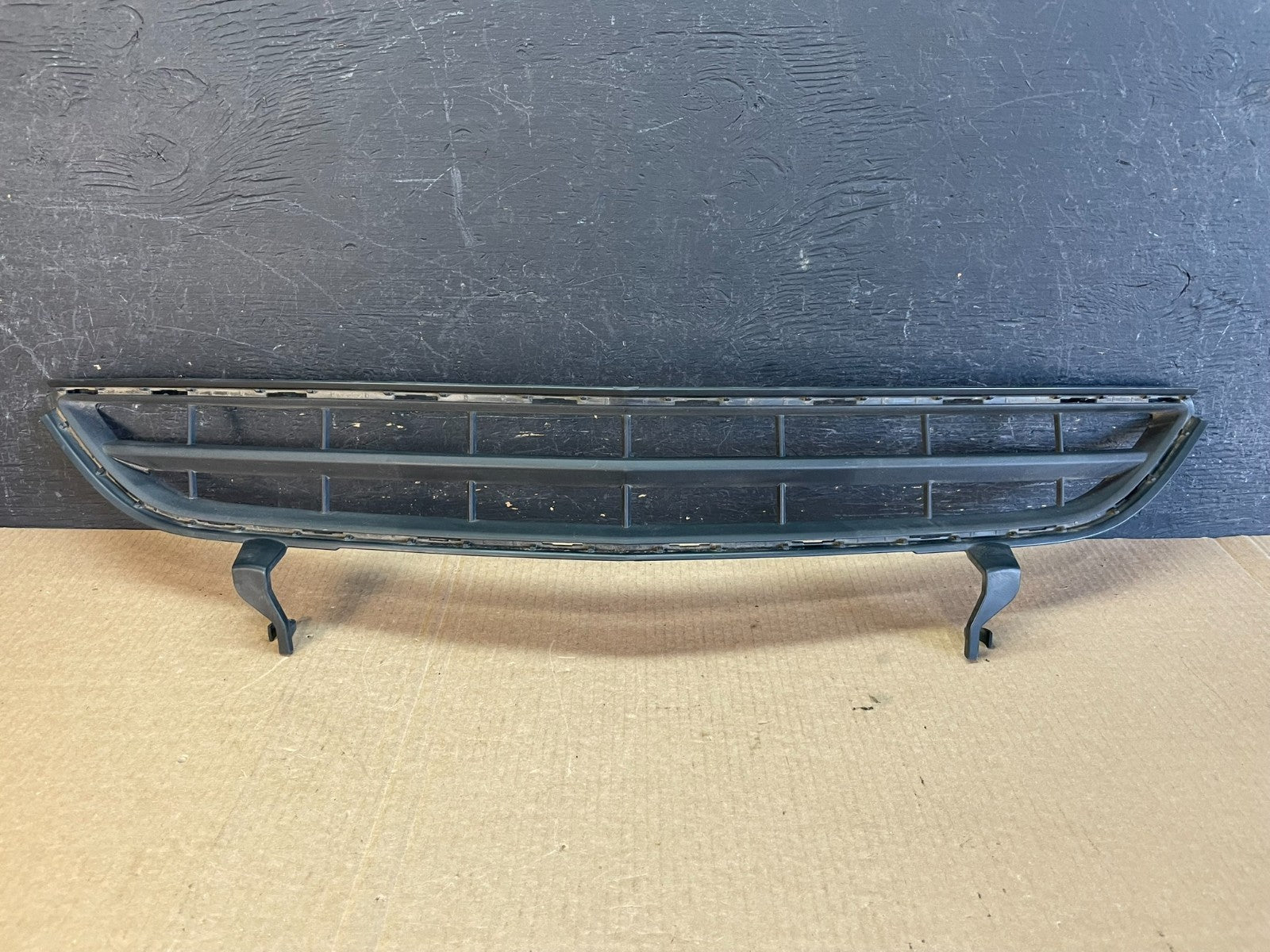 2013 to 2017 Buick Enclave Front Lower Grill Grille AF3675 DG0