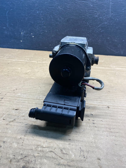 2004 - 2007 Ford E250 E350 Van ABS Anti Lock Brake Pump Module AE6242 DW5