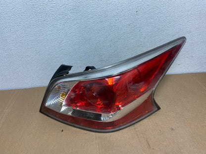 2013 2014 2015 Nissan Altima Right Passenger RH Side Tail Light AC5619 LK0