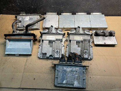 Mix of 10 Ford ECM Engine Computer Module X88520