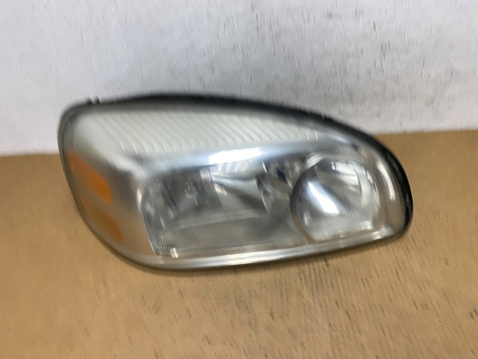 2005 - 2009 Pontiac Montana / Uplander Right Passenger Headlight AD4682 DW0
