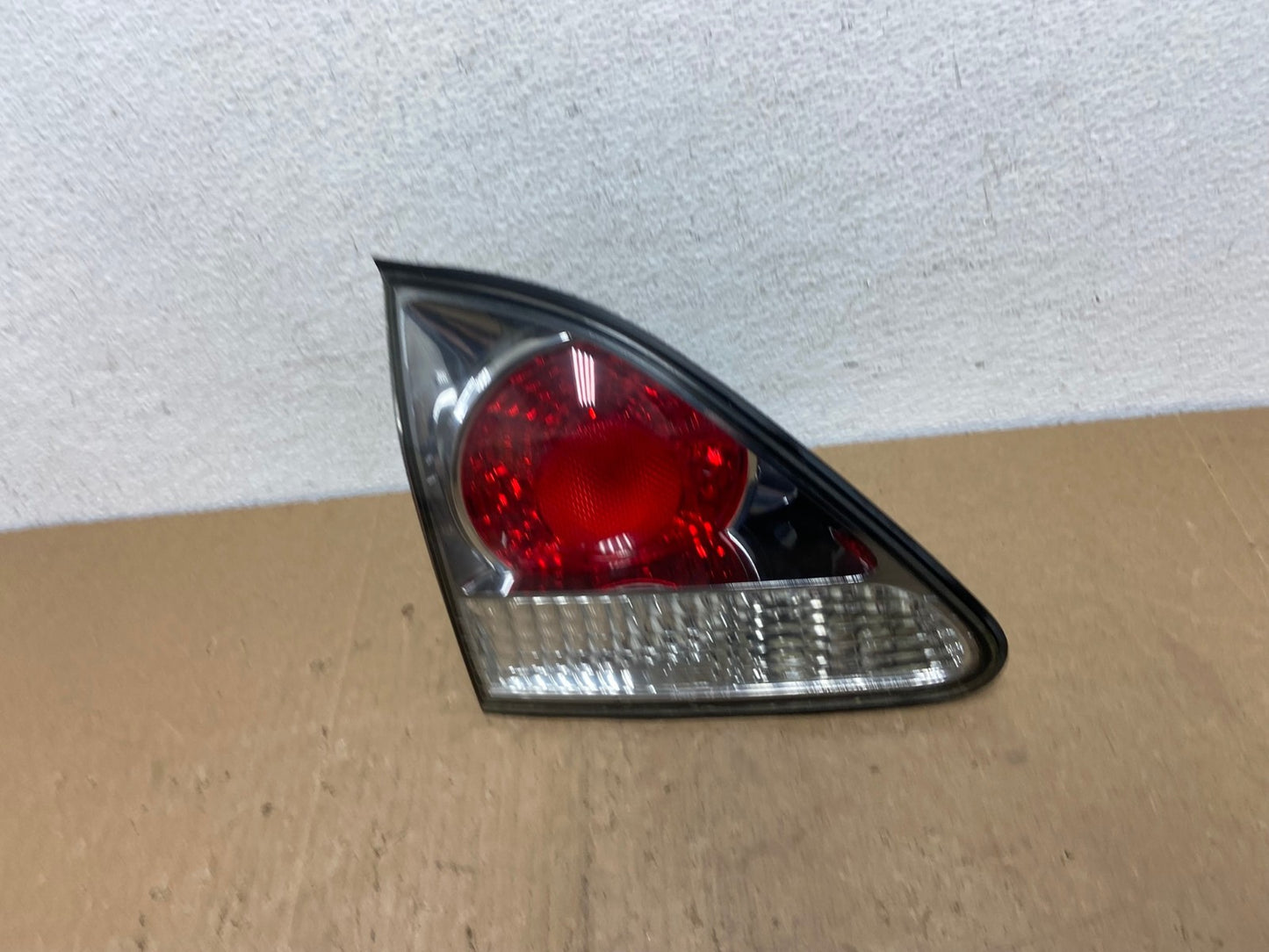 2000-2003 Lexus Rx300 Left Driver Lh Side Rear Inner Tail Light AC5899 LK1