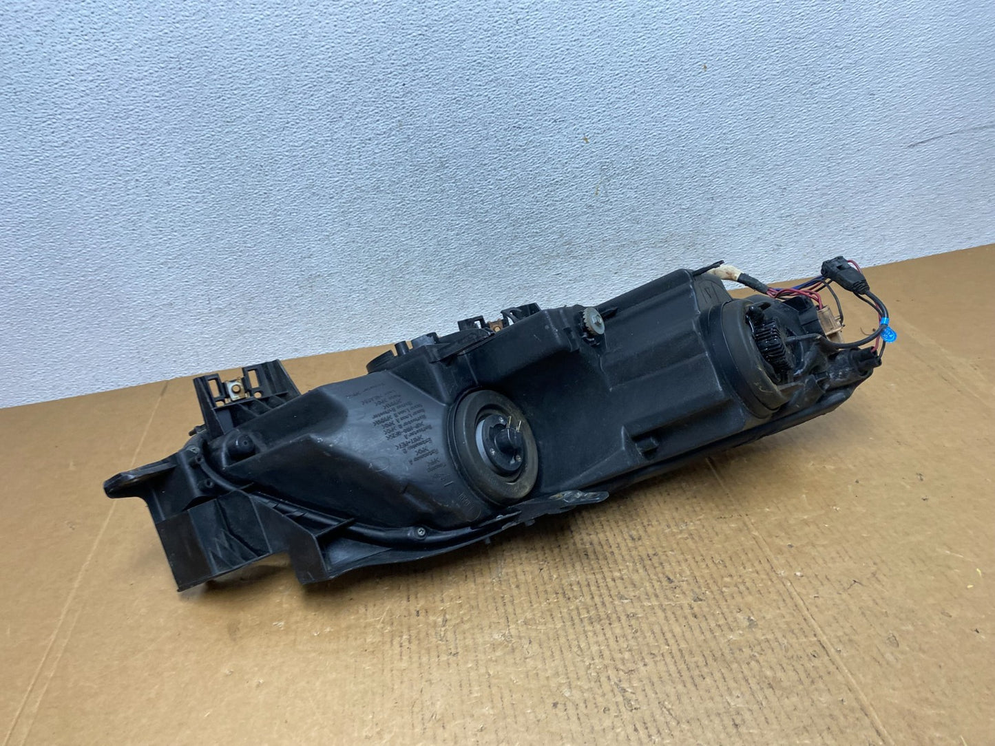 Halogen 2007 2008 2009 Mazda CX-7 Left Driver Headlight AE0306 DW4